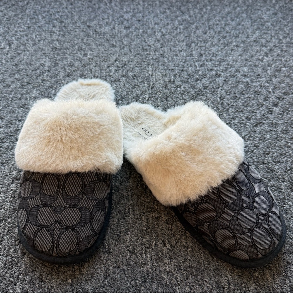 Coach Ziva Slippers Signature Jacquard With Faux Fur charcoal